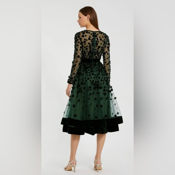 NWOT MAC DUGGAL Green Embellished Illusion High Neck Long Sleeve Fit & Flare 2 - Picture 3 of 10